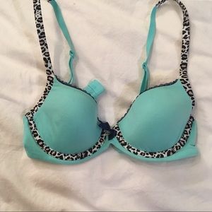 Victoria's Secret Body by Victoria demi bra 32B